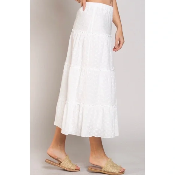 POL White Embroidered Eyelet Tiered Mid Skirt - Picture 3 of 8